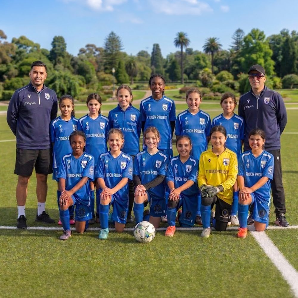 Equipo deportivo fotografiado en su cancha